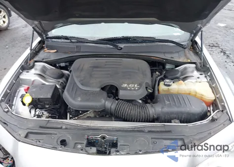 2017 Chrysler 300C Awd from USA, damaged, VIN 2C3CCAKG8HH651179